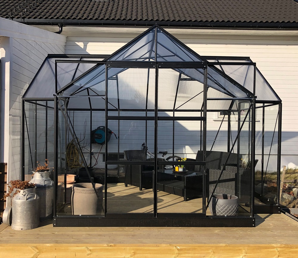 Drivhus Triton med herdet glass - 10,2 m� + Drivhusbord