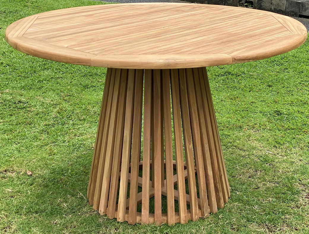 Saltö rundt kjegleformet spisebord D120 cm - Teak Saltö rundt kjegleformet spisebord D120 cm - Teak