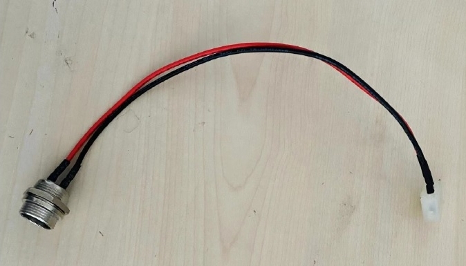 Kabel for å aktivere utladet batteri Kabel for å aktivere utladet batteri