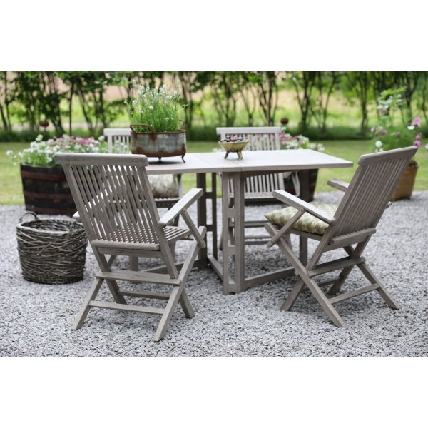 Spisegruppe Saltö grå teak: Klaffbord inkl. 4 stk. Saltö karmstoler i grå teak Spisegruppe Saltö grå teak: Klaffbord inkl. 4 stk. Saltö karmstoler i grå teak