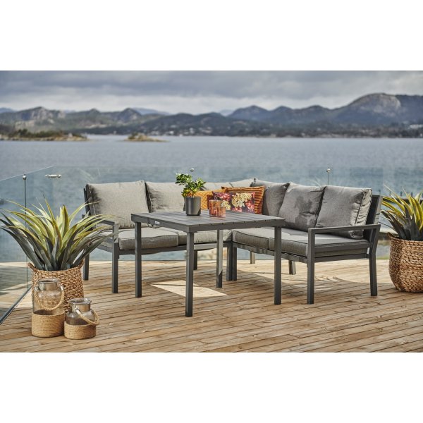 Alvesta utesofagruppe i aluminium (2-H-2) - Grå Alvesta utesofagruppe i aluminium (2-H-2) - Grå