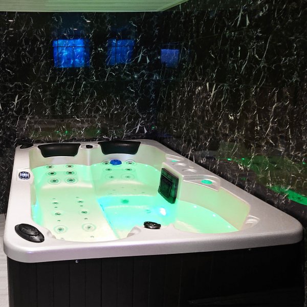 Spa Relaxio - 4 personer Spa Relaxio - 4 personer