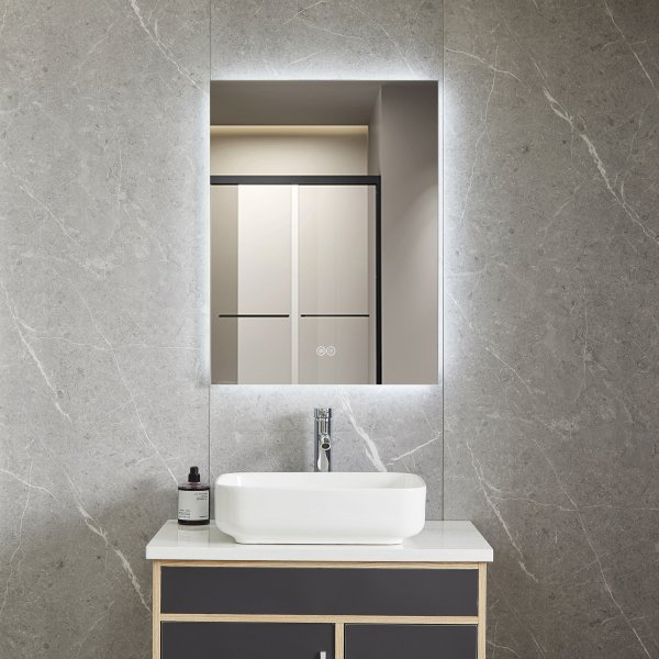 Baderomsspeil 60 x 80 cm med LED-belysning og antidugg, rektangulrt