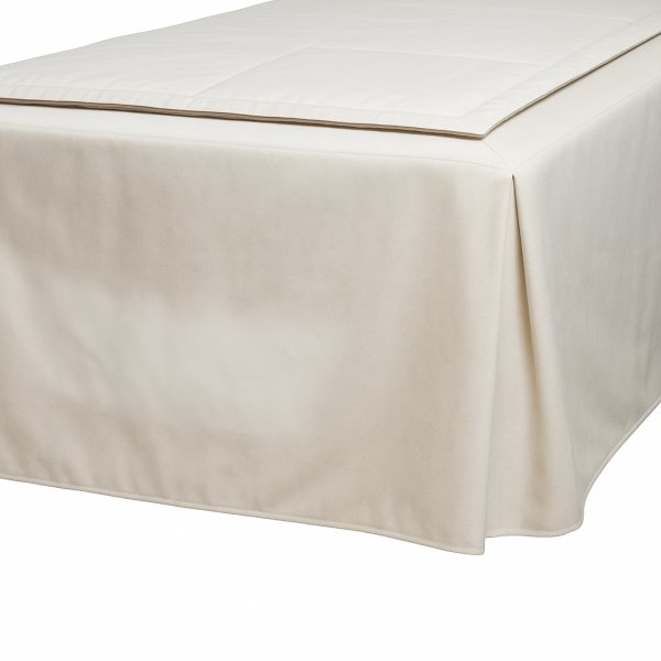 Sengeteppe 210x200 cm / 40 cm høyt - Beige Sengeteppe 210x200 cm / 40 cm høyt - Beige