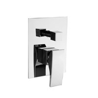 Minimal innfelt dusjbatteri med avleder - Krom Minimal innfelt dusjbatteri med avleder - Krom