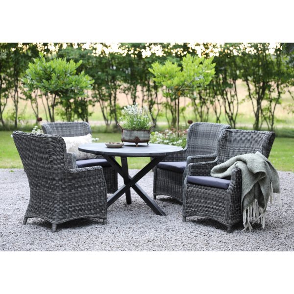 Spisegruppe Mercury: Scottsdale rundt bord inkludert 4 stk. Jacksonville lenestoler i gr kunstrotting + Tekstilimpregnering for utembler