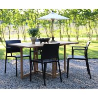 Spisegruppe Saltö teak: Klaffbord i teak inkludert 4 stk. Alafors karmstoler Spisegruppe Saltö teak: Klaffbord i teak inkludert 4 stk. Alafors karmstoler