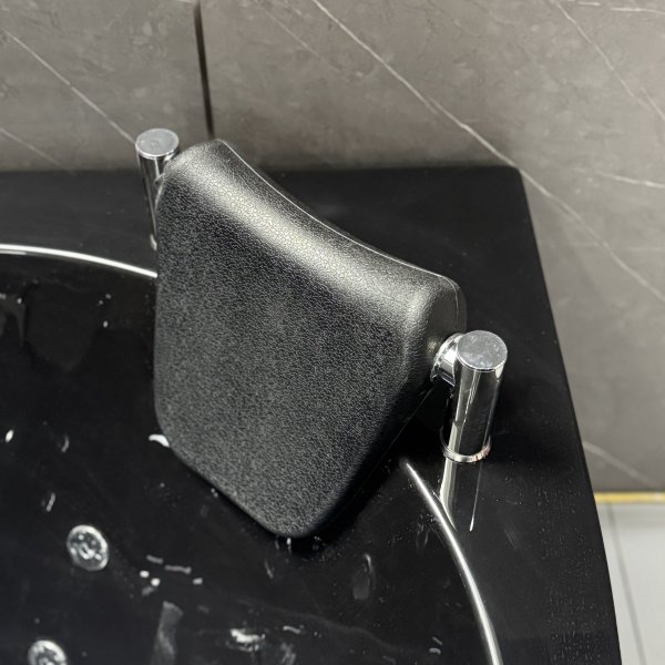 Hj�rnebadekar Kailua massasjebadekar 150 � 150 cm - Svart