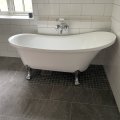 Kundebilde Frittst�ende badekar med klof�tter 170�75 cm - Kapolei