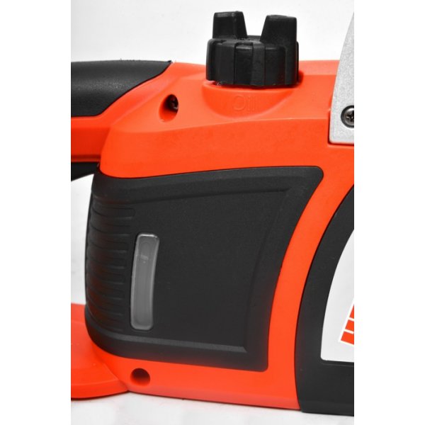 Elektrisk motorsag med hurtigkjedespenning - 2400W Elektrisk motorsag med hurtigkjedespenning - 2400W