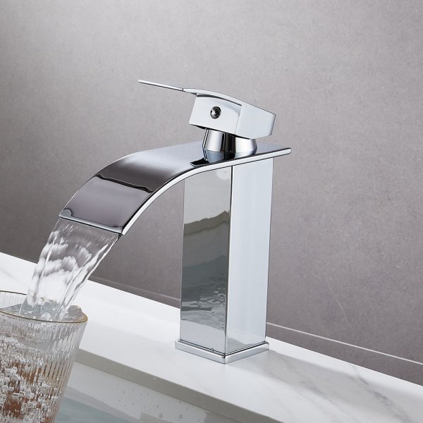 Servantbatteri Poppy - Krom Servantbatteri Poppy - Krom