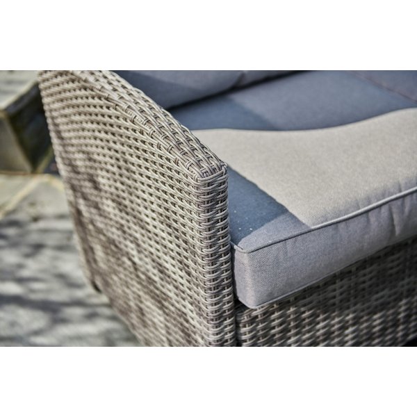 Moreno Loungegruppe med bord 3+1+1 - Lysegrå Moreno Loungegruppe med bord 3+1+1 - Lysegrå