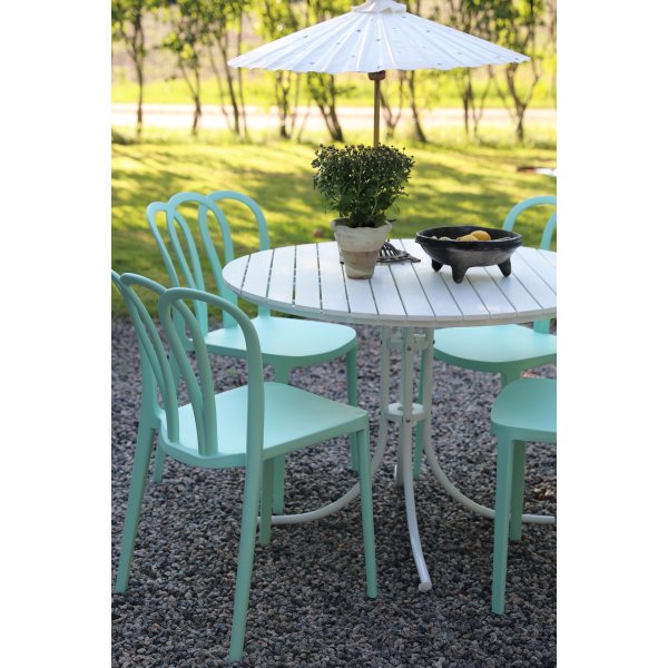 Spisegruppe Holmsund: Rundt hvitt bord inkludert 4 stk. stablebare Bally-stoler Spisegruppe Holmsund: Rundt hvitt bord inkludert 4 stk. stablebare Bally-stoler