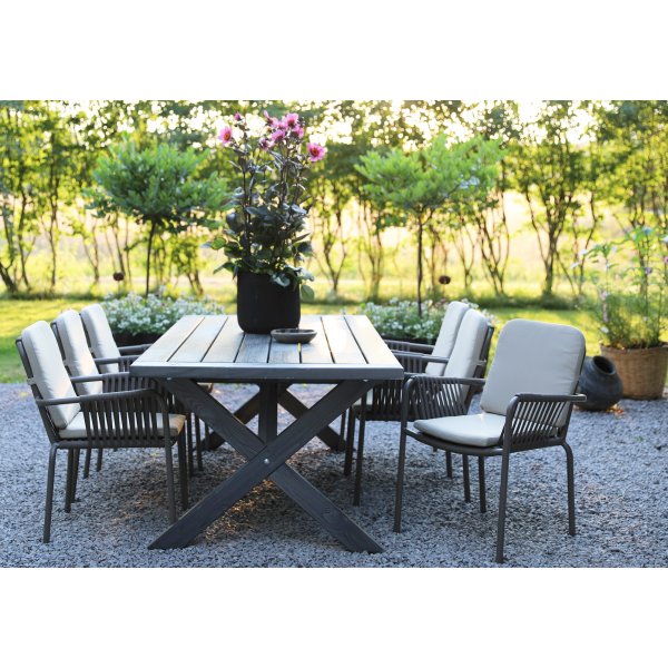 Oxford utendørs spisegruppe; grått bord 220 cm inkl. 6 stk. Lincoln stabelbare karmstoler grå/beige Oxford utendørs spisegruppe; grått bord 220 cm inkl. 6 stk. Lincoln stabelbare karmstoler grå/beige