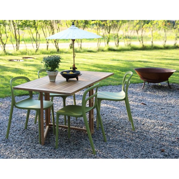 Spisegruppe Salt teak: Klaffbord i teak inkl. 4 stk. Nordan stoler