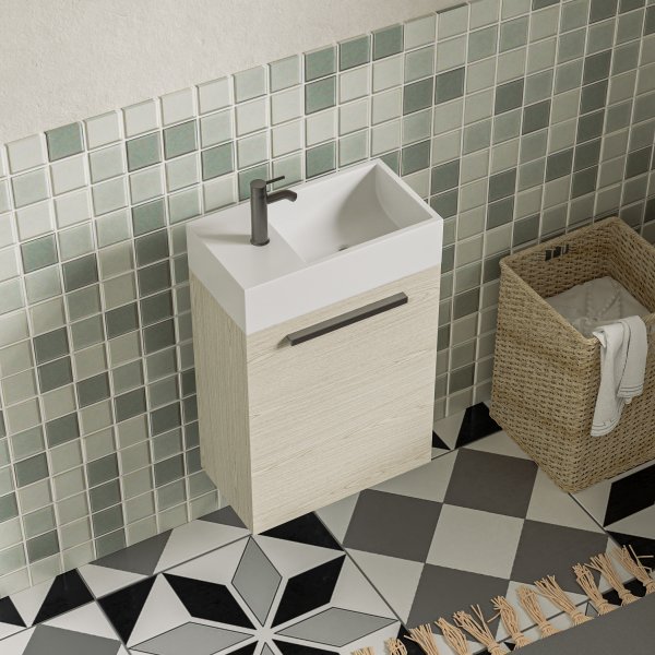 Baderomsmbler - Aria | Enkel toalett med myklukkende dr | 80 cm