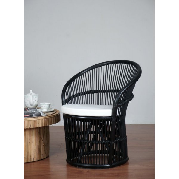 Narva lenestol i rotting - Svart