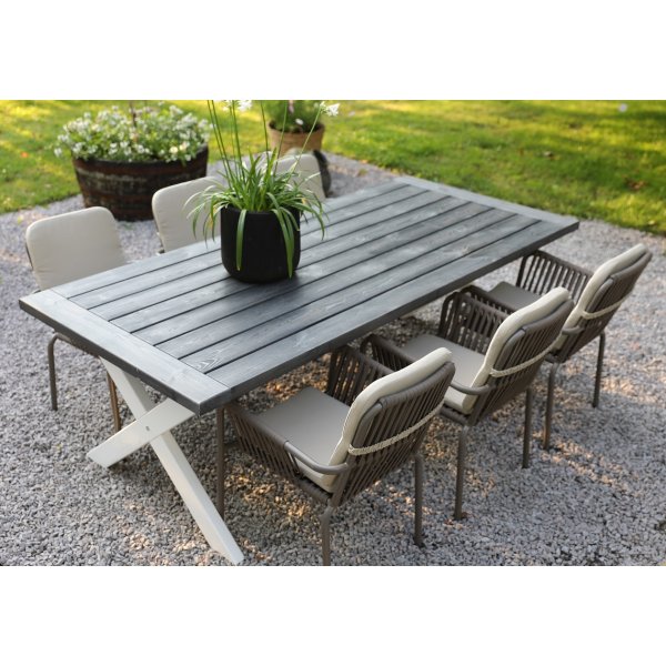 Oxford utendrs spisegruppe; grtt/hvitt bord 220 cm inkl. 6 stk. Lincoln stabelbare karmstoler gr/beige + Tekstilimpregnering for utembler
