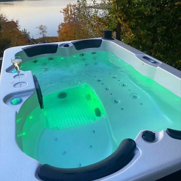 Spa Relaxio - 4 personer Spa Relaxio - 4 personer