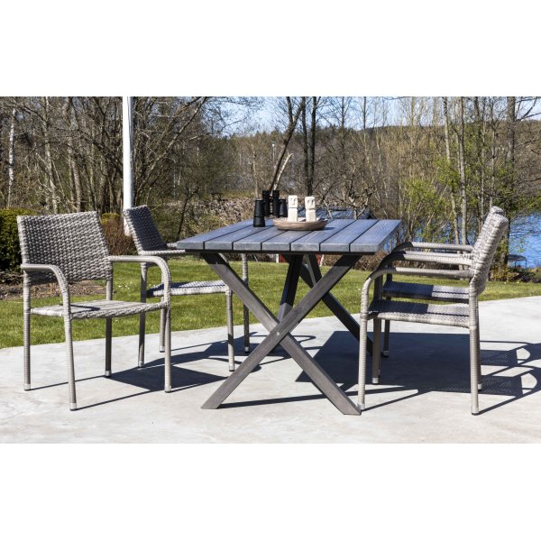 Scottsdale utespisegruppe med 4 stk karmstoler (stablebare) og spisebord 150 cm - Gr