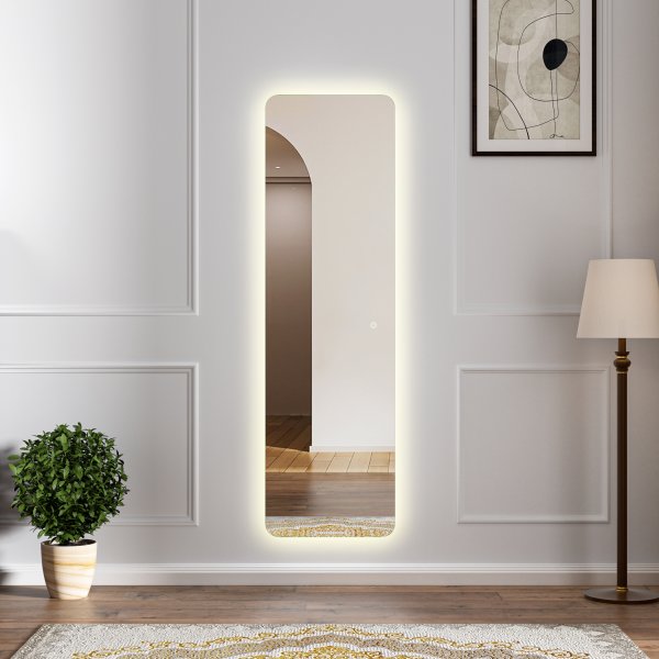 Trani veggspeil med LED-belysning og avrundede hjørner Trani veggspeil med LED-belysning og avrundede hjørner