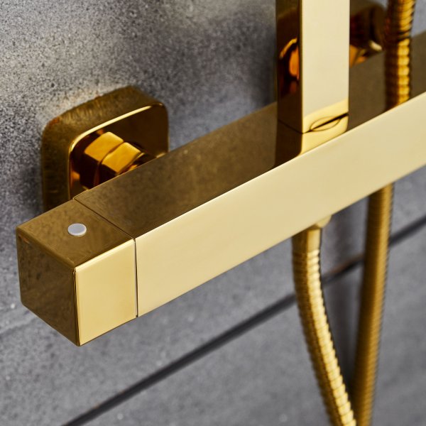 Komplett takdusjsett med hånddusj | Messing Komplett takdusjsett med hånddusj | Messing