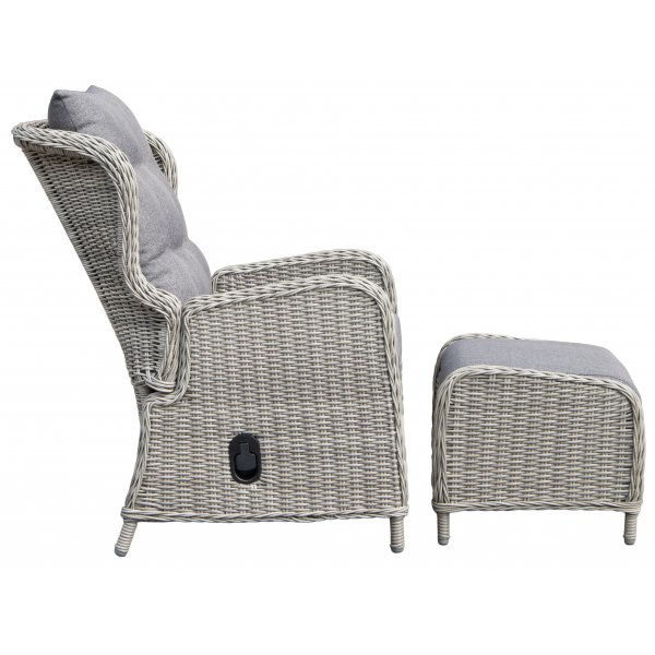 Haymond utemøbelsett (2 nedfellbare lenestoler, 1 bord) - Grå kunstrotting Haymond utemøbelsett (2 nedfellbare lenestoler, 1 bord) - Grå kunstrotting