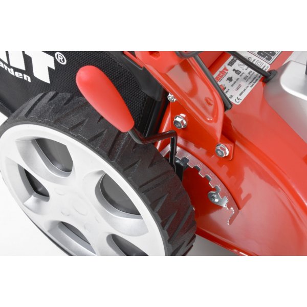 Motorgressklipper med stålchassi 46 cm, selvgående - 1800W Motorgressklipper med stålchassi 46 cm, selvgående - 1800W