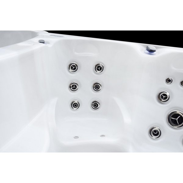 Swimspa Flood 820A Swimspa Flood 820A