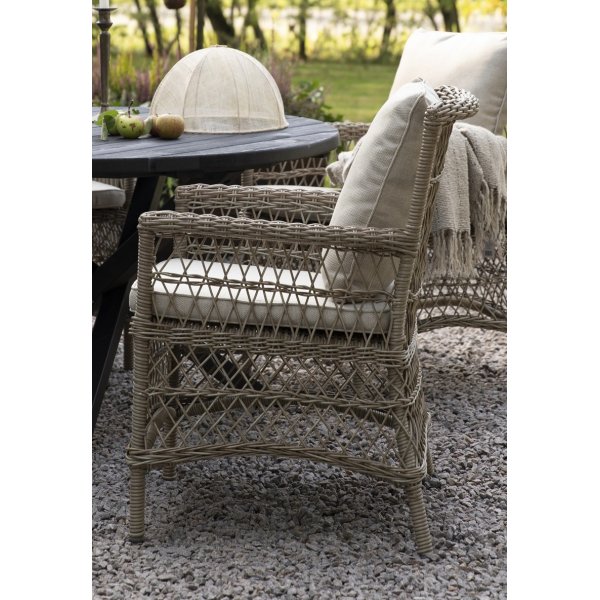 Provence utendørs lenestol i naturfarget syntetisk rotting + Tekstilimpregnering for utemøbler Provence utendørs lenestol i naturfarget syntetisk rotting + Tekstilimpregnering for utemøbler