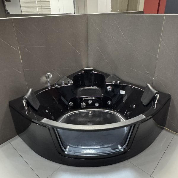 Hj�rnebadekar Kailua massasjebadekar 150 � 150 cm - Svart